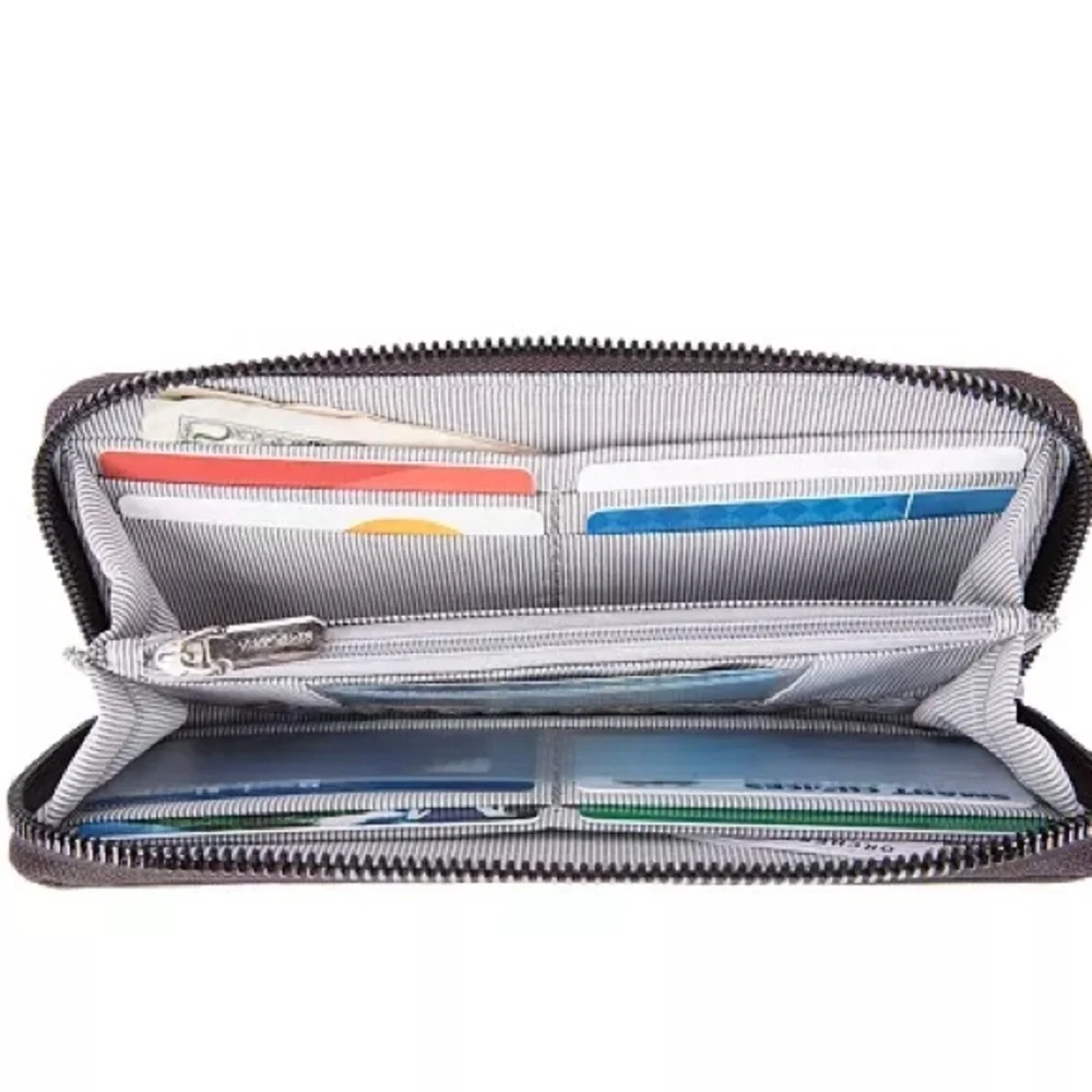 Travelon RFID Blocking Zip Wallet bag